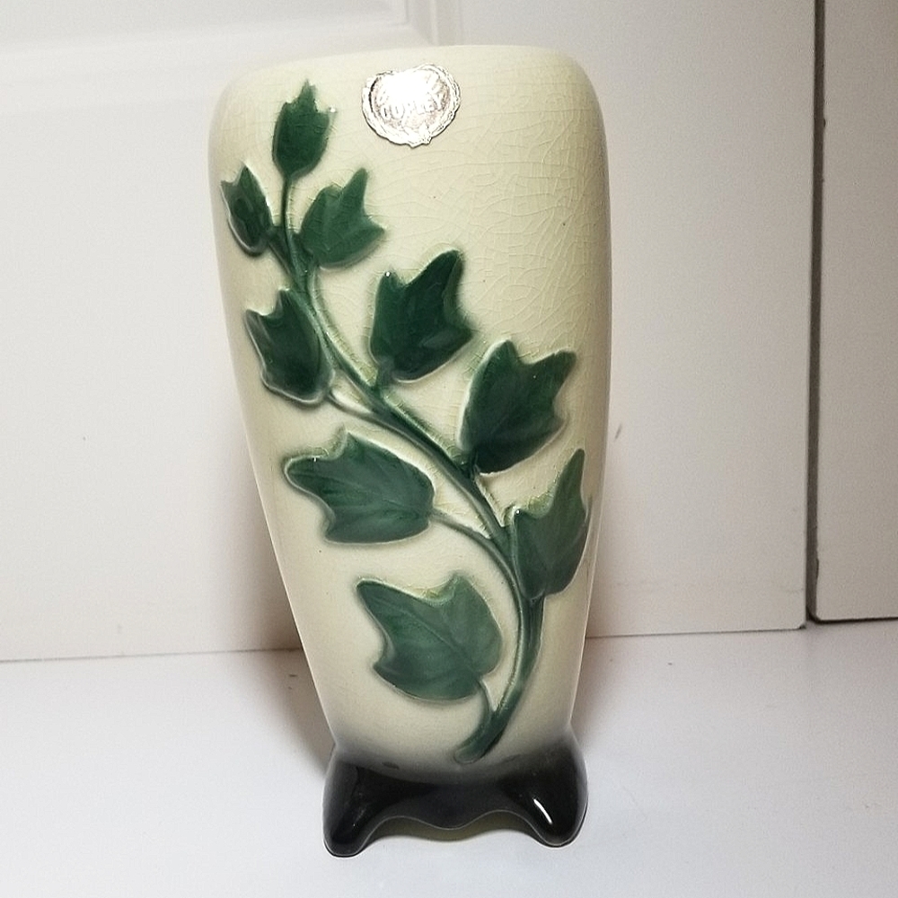 Vintage Royal Copley cream with green ivy ceramic vase Orignal Sticker